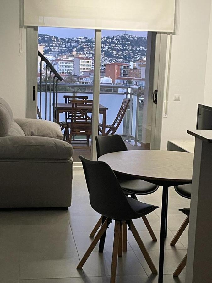 Magnifico Apartamento Cerca De La Playa Con Piscina - Росес Екстериор снимка