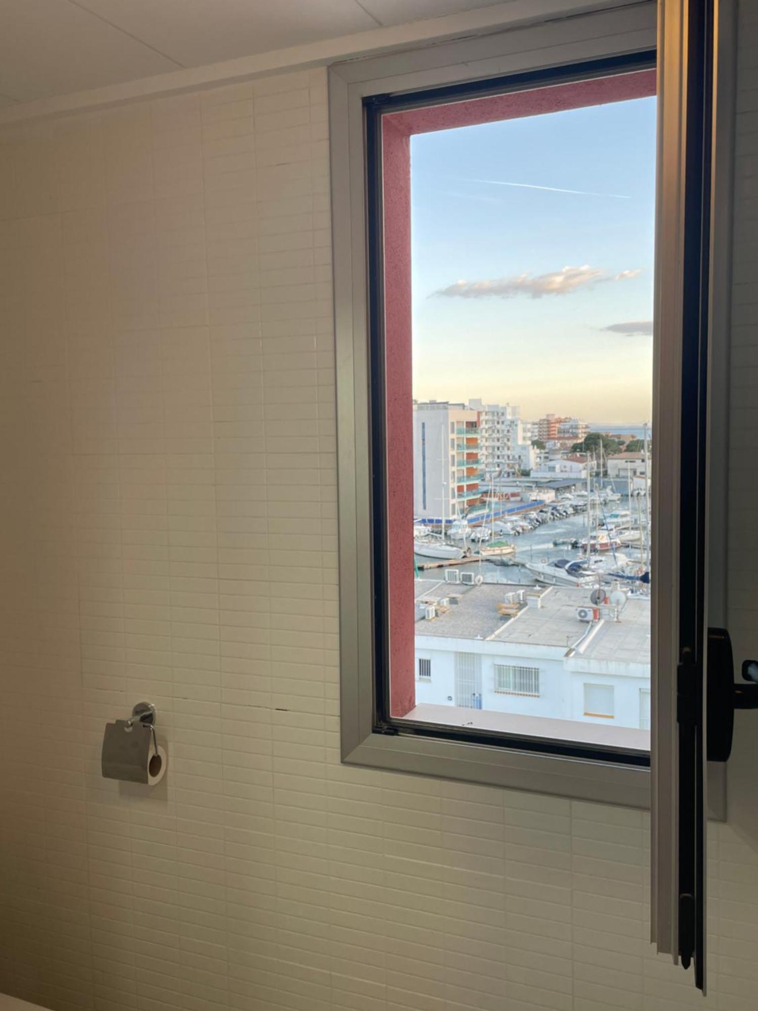 Magnifico Apartamento Cerca De La Playa Con Piscina - Росес Екстериор снимка